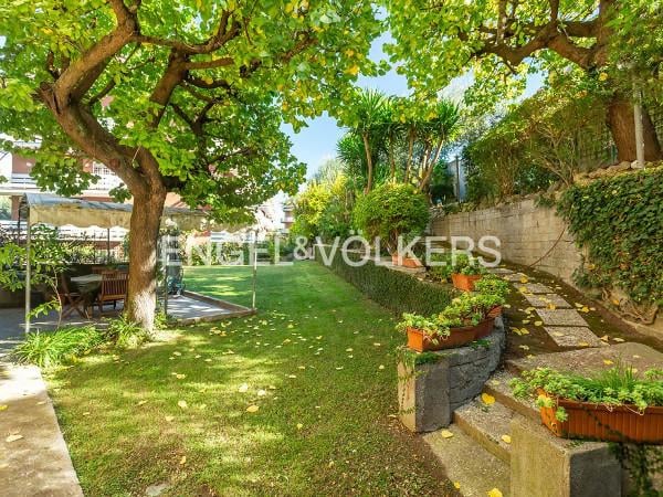 appartamento in vendita a Roma in zona Mostacciano