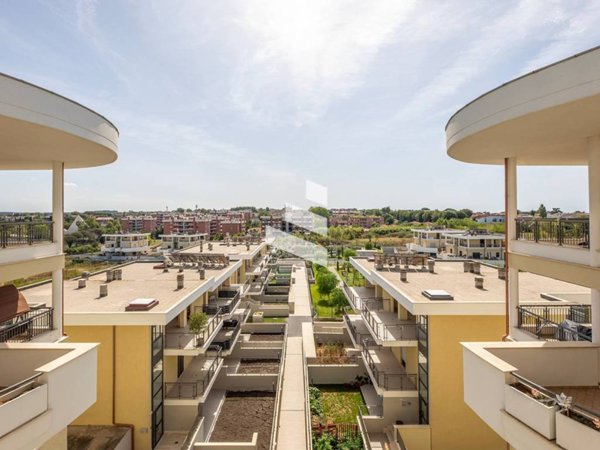 appartamento in vendita a Roma in zona Acilia