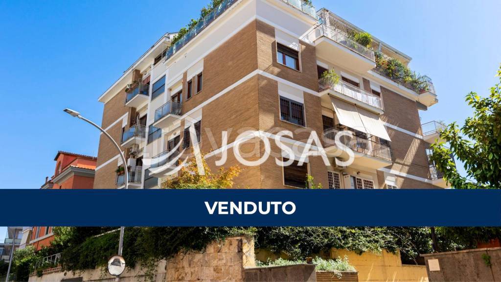 appartamento in vendita a Roma in zona Tor di Quinto