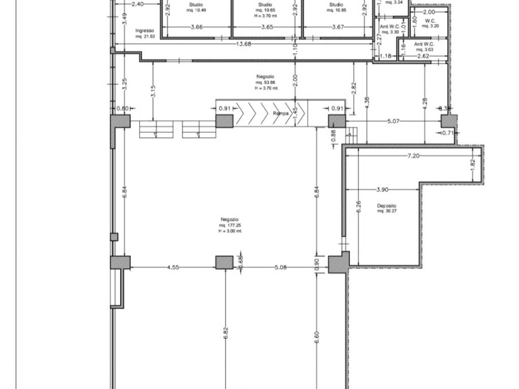 negozio in vendita a Roma in zona Torre Angela