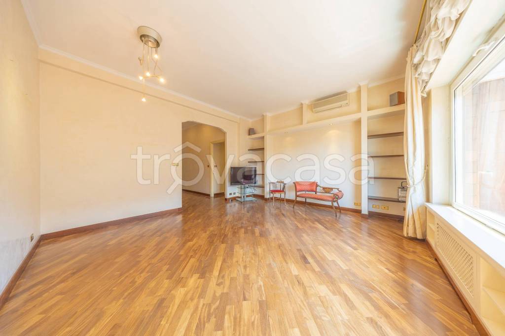 appartamento in vendita a Roma in zona Tor di Quinto