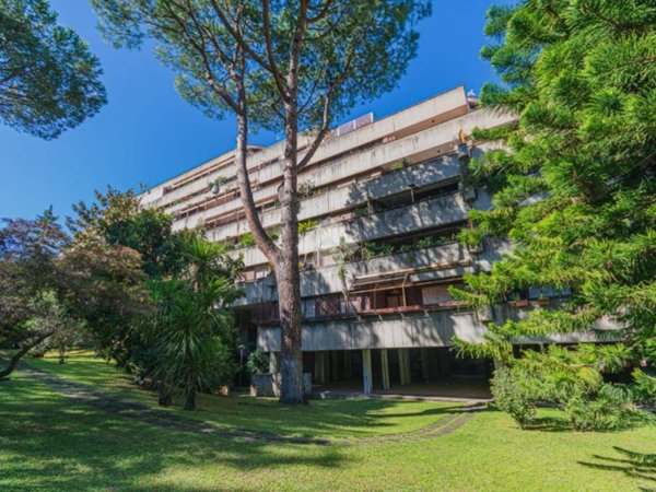 appartamento in vendita a Roma in zona EUR