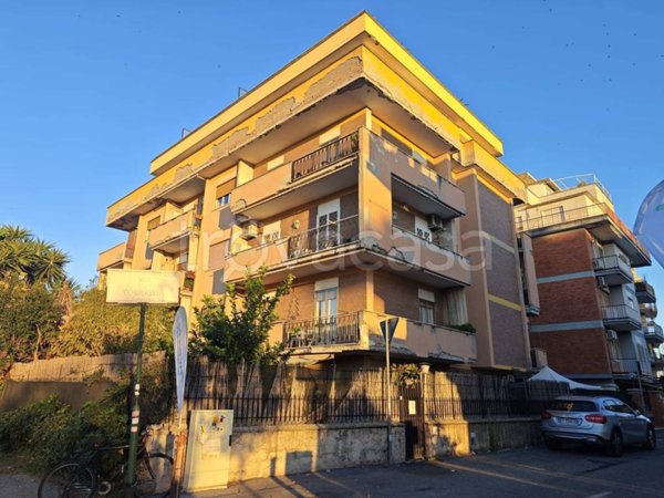 appartamento in vendita a Roma in zona Torrevecchia