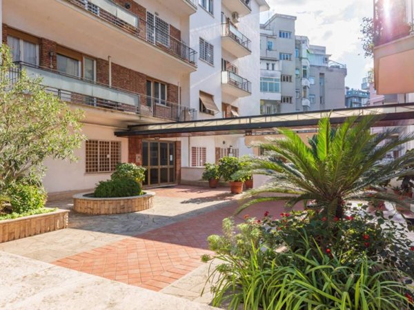 appartamento in vendita a Roma in zona Tor di Quinto