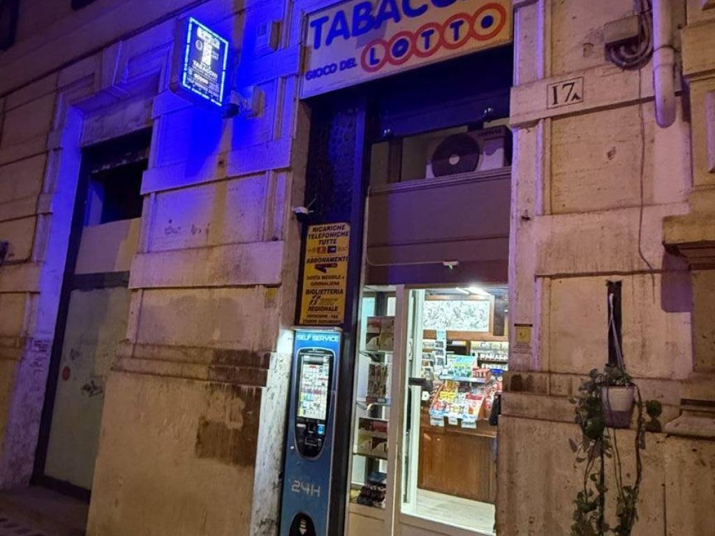 negozio in vendita a Roma in zona Salario