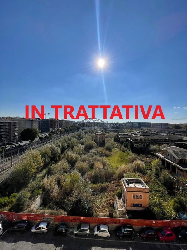 appartamento in vendita a Roma in zona Ostiense