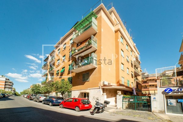 appartamento in vendita a Roma in zona Aurelio