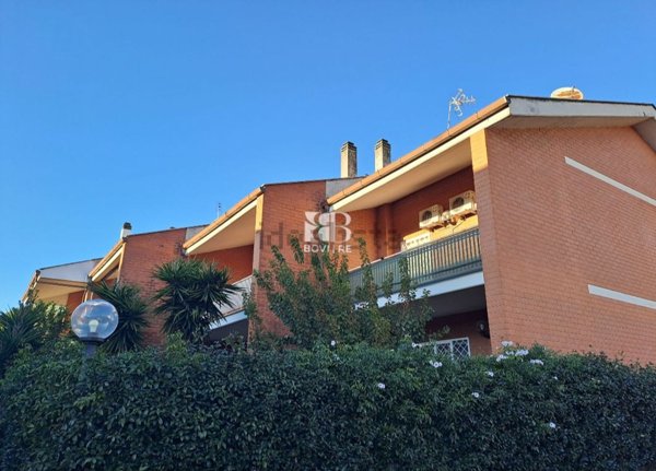 casa indipendente in vendita a Roma in zona Montespaccato