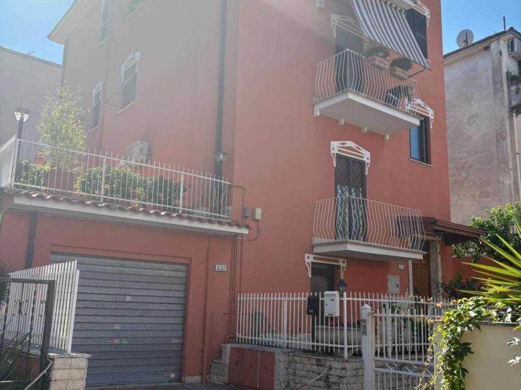 casa indipendente in vendita a Roma in zona Fidene