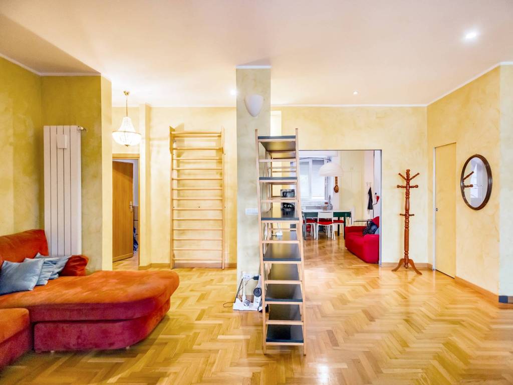 appartamento in vendita a Roma in zona Torrino