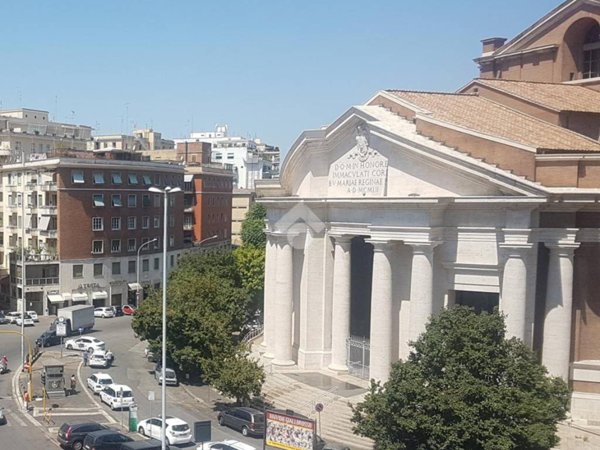 intera palazzina in vendita a Roma in zona Pinciano