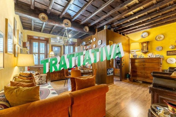 appartamento in vendita a Roma in zona Pigna - Sant'Angelo