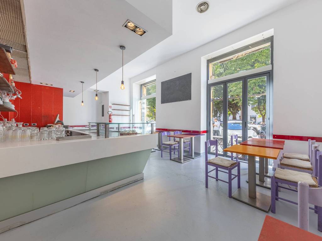 negozio in vendita a Roma in zona Tiburtino