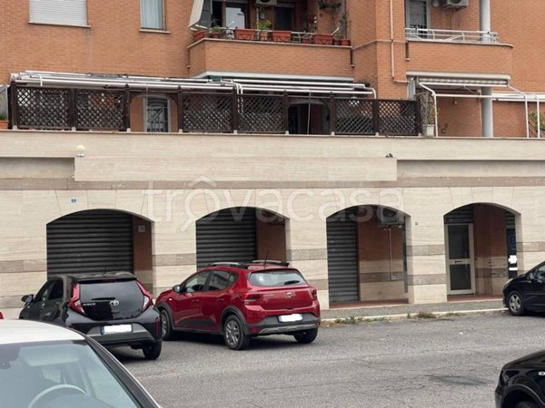 negozio in vendita a Roma in zona Tor Vergata/Torrenova