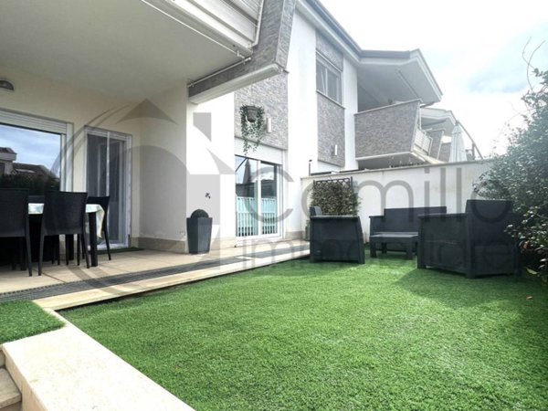 appartamento in vendita a Roma in zona Acilia