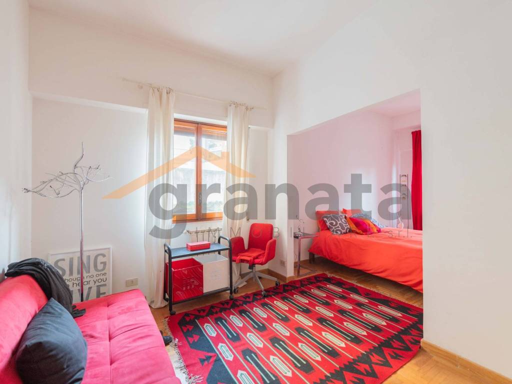 appartamento in vendita a Roma in zona Tomba di Nerone