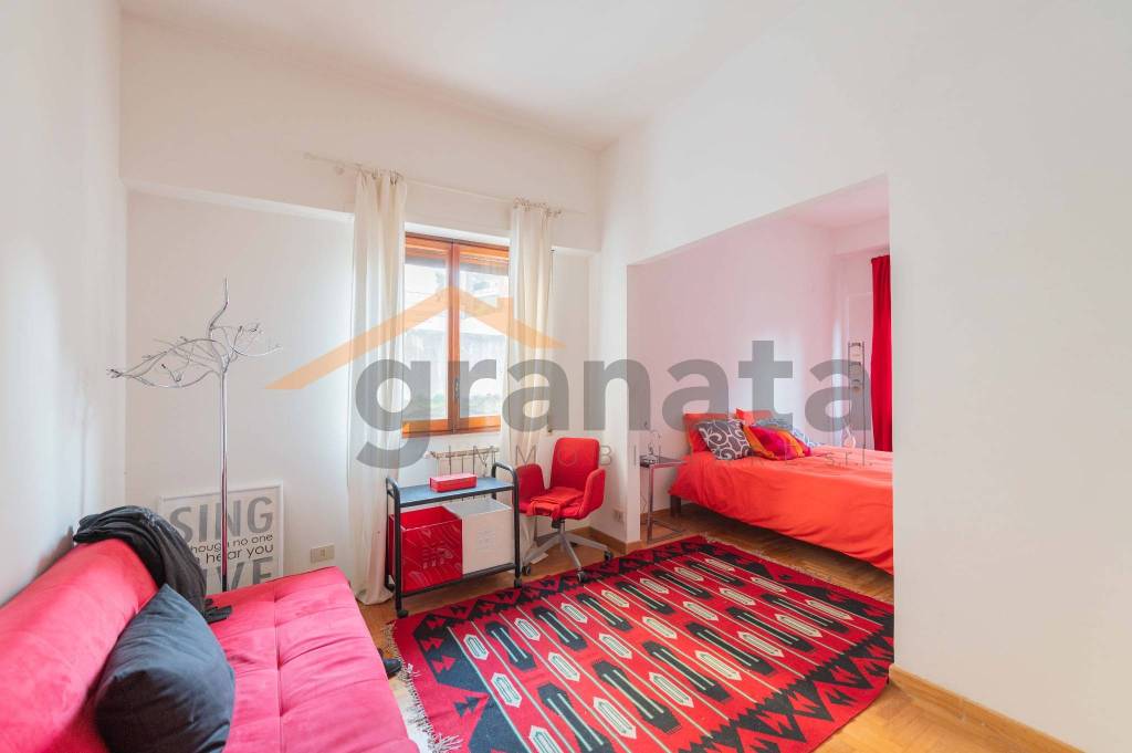 appartamento in vendita a Roma in zona Tomba di Nerone