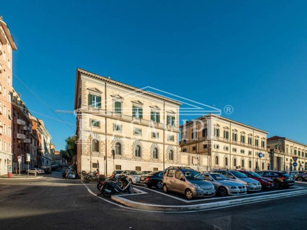 appartamento in vendita a Roma in zona Celio