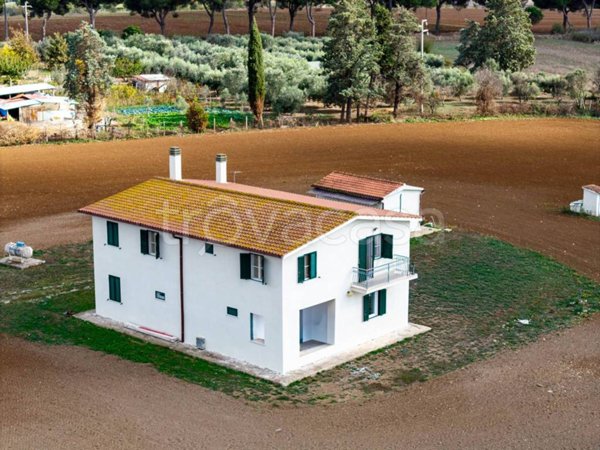 casa indipendente in vendita a Roma in zona Osteria Nuova