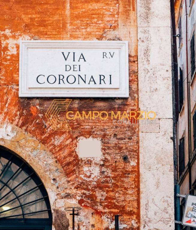 negozio in vendita a Roma in zona Parione/Sant'Eustachio