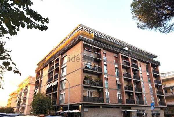 appartamento in vendita a Roma in zona Tor di Quinto