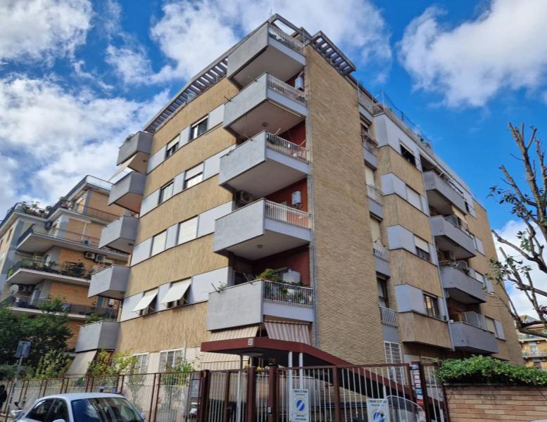 appartamento in vendita a Roma in zona Monte Sacro/Talenti