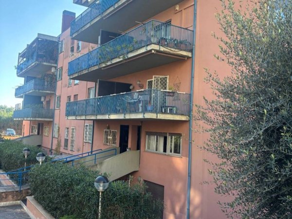 appartamento in vendita a Roma in zona Axa