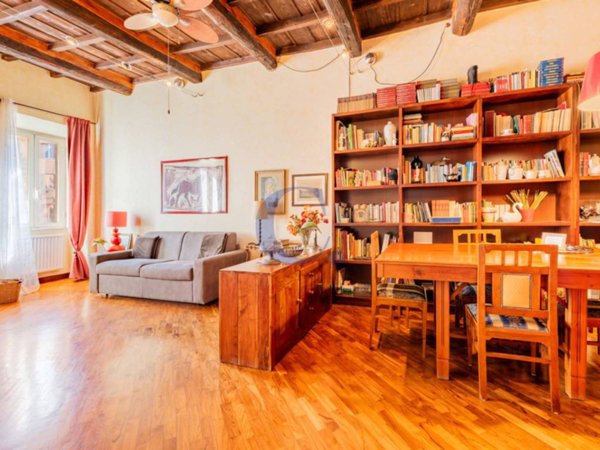 appartamento in vendita a Roma in zona Trastevere