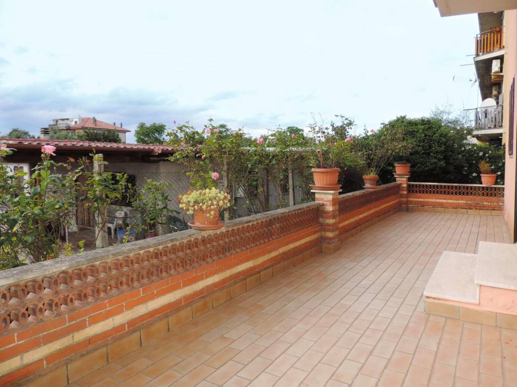 appartamento in vendita a Roma in zona Romanina