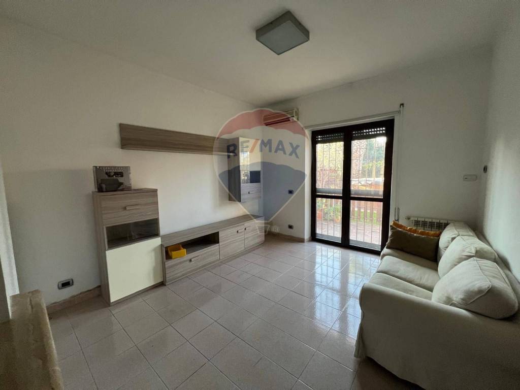 appartamento in vendita a Roma in zona Case Rosse