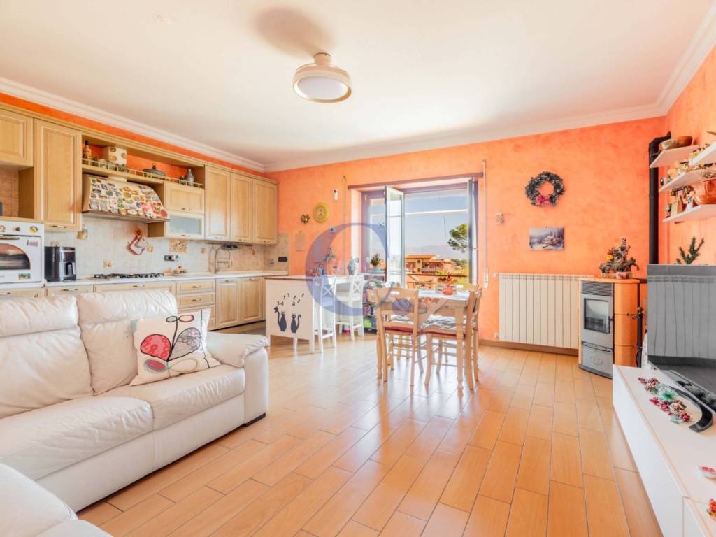 appartamento in vendita a Roma in zona Finocchio