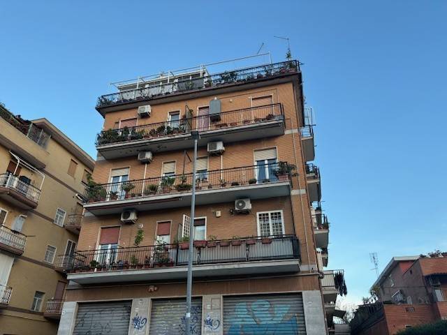 appartamento in vendita a Roma in zona Aurelio