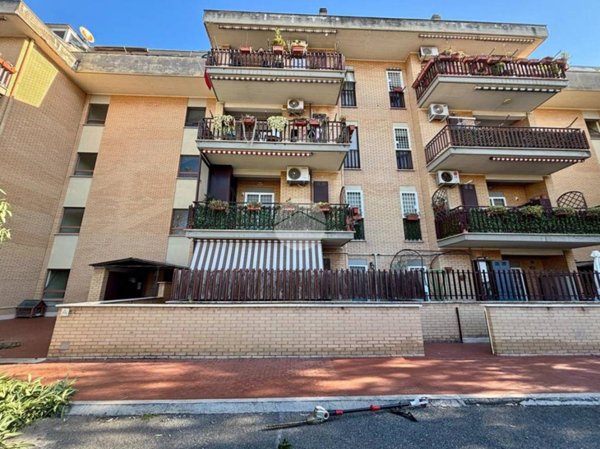 appartamento in vendita a Roma in zona Portuense