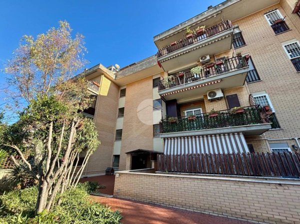appartamento in vendita a Roma in zona Portuense