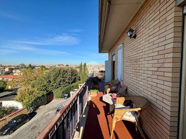 appartamento in vendita a Roma in zona Portuense