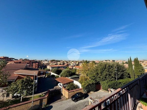 appartamento in vendita a Roma in zona Portuense