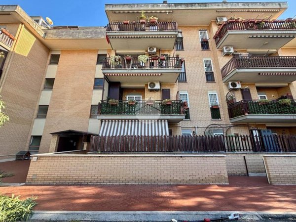 appartamento in vendita a Roma in zona Portuense