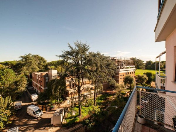 appartamento in vendita a Roma in zona Ardeatino