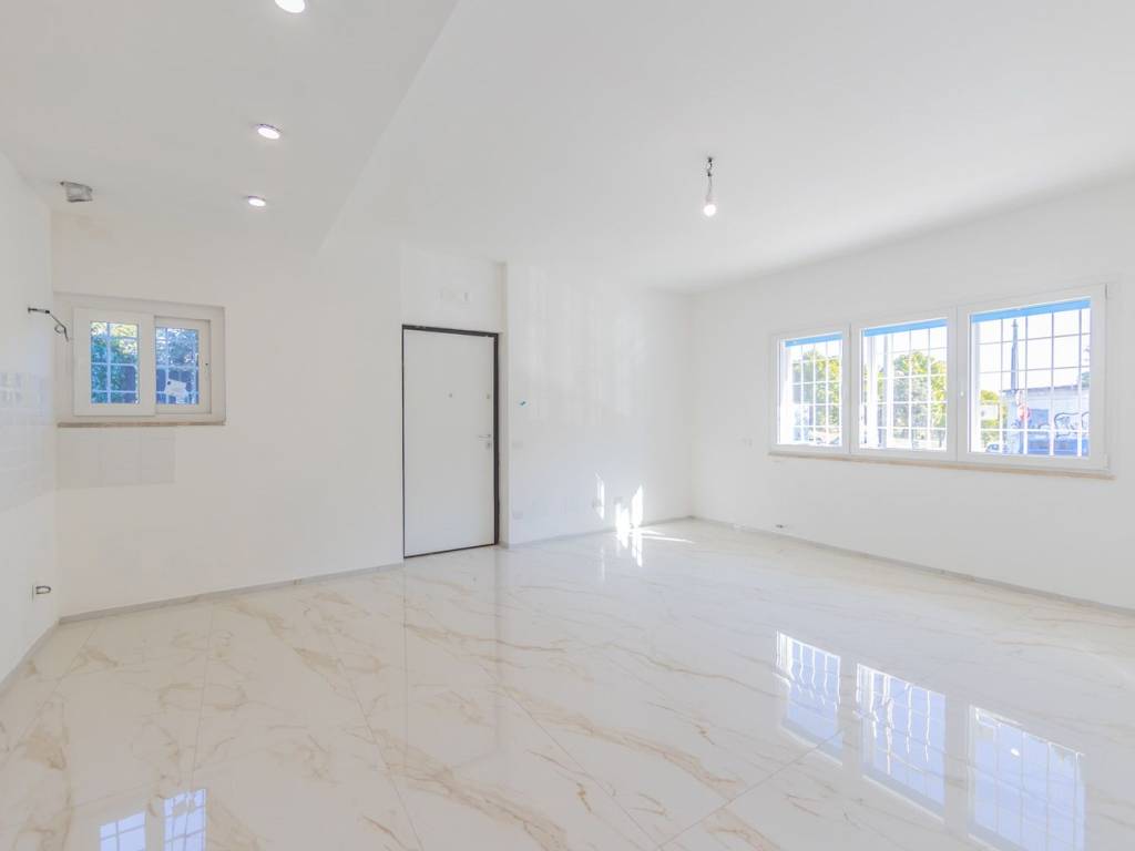 appartamento in vendita a Roma in zona Torre Maura