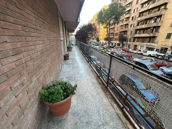 appartamento in vendita a Roma in zona Ostiense