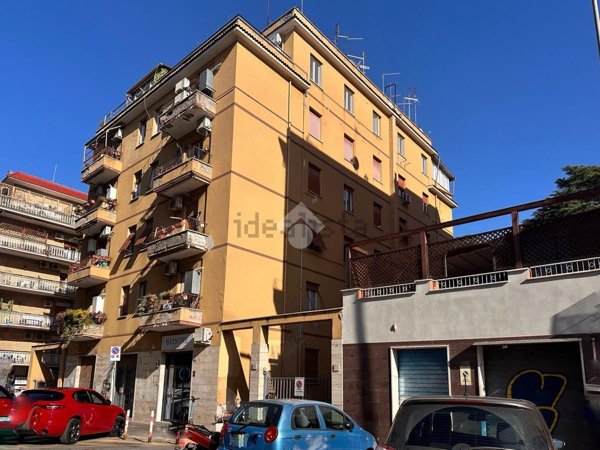appartamento in vendita a Roma in zona Prenestino-Centocelle