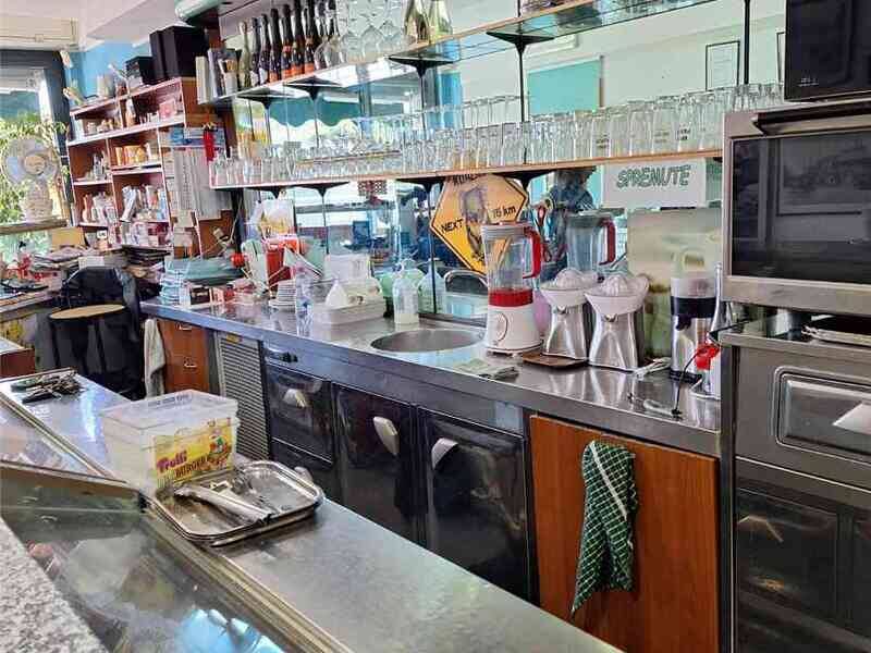 negozio in vendita a Roma in zona Ostia