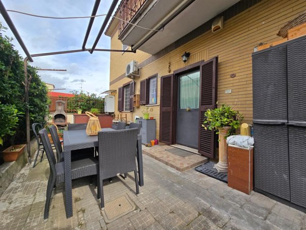 appartamento in vendita a Roma in zona Tor Cervara