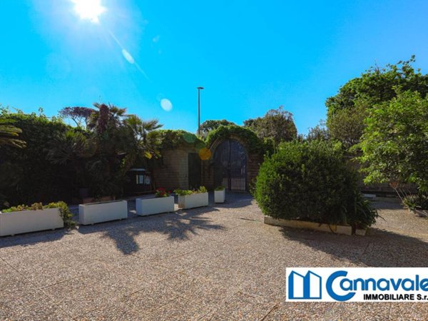 appartamento in vendita a Roma in zona Infernetto