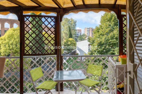 appartamento in vendita a Roma in zona Ardeatino