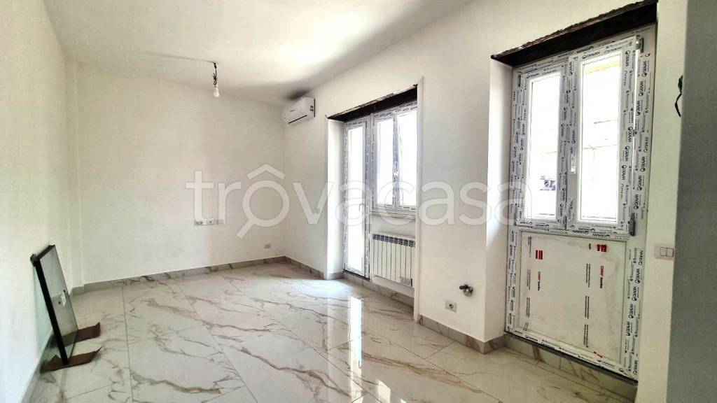 appartamento in vendita a Roma in zona Tomba di Nerone