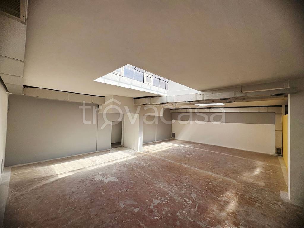 negozio in vendita a Roma