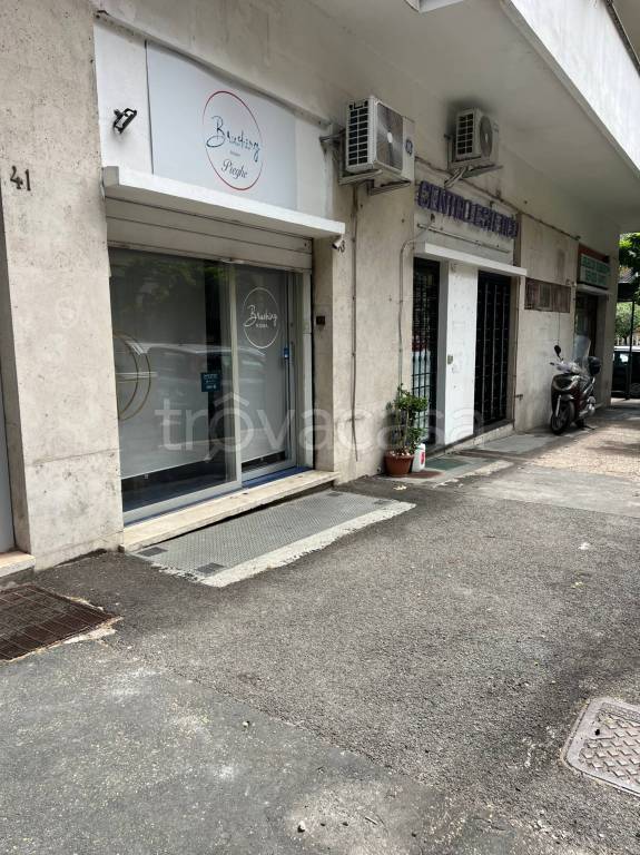 negozio in vendita a Roma in zona Trieste