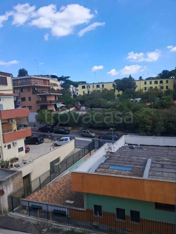 appartamento in vendita a Roma in zona Primavalle
