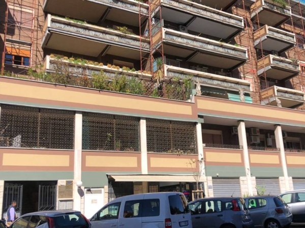 appartamento in vendita a Roma in zona Ardeatino